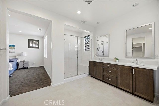 219 Compass, Irvine, CA 92618