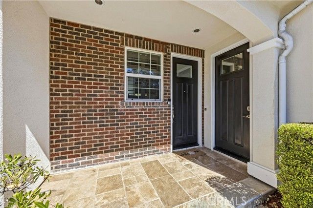 219 Compass, Irvine, CA 92618