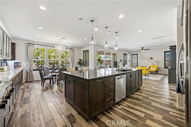 219 Compass, Irvine, CA 92618