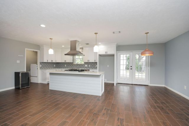 11014 Wickersham Lane, Houston, TX 77042