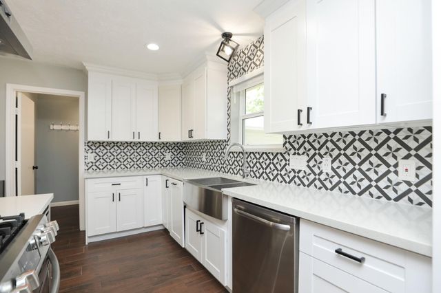 11014 Wickersham Lane, Houston, TX 77042