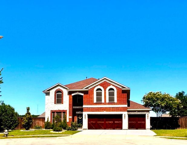 5401 Loftsmoor Court, Fort Worth, TX 76244