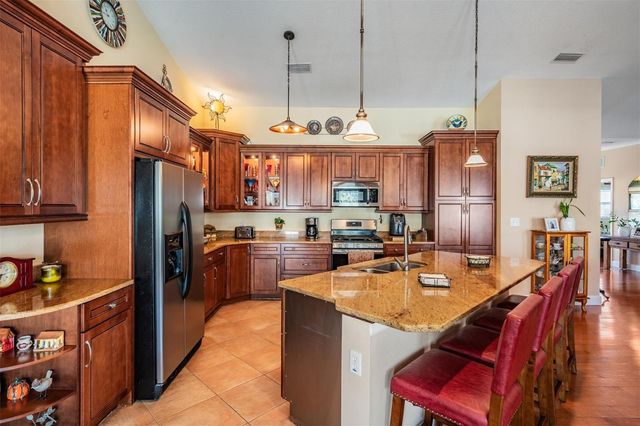 8027 EHREN CUTOFF, Land O Lakes, FL 34639