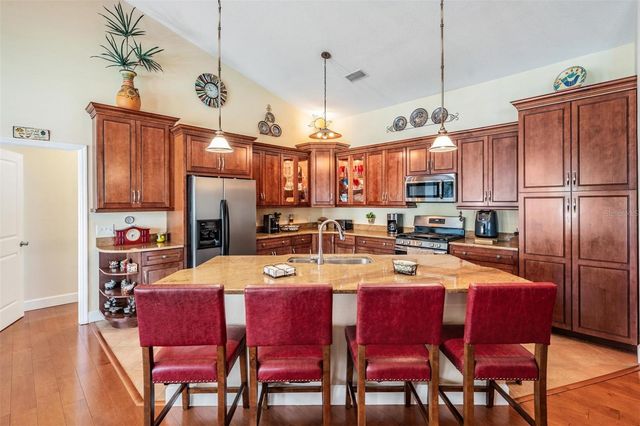 8027 EHREN CUTOFF, Land O Lakes, FL 34639