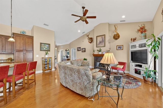 8027 EHREN CUTOFF, Land O Lakes, FL 34639