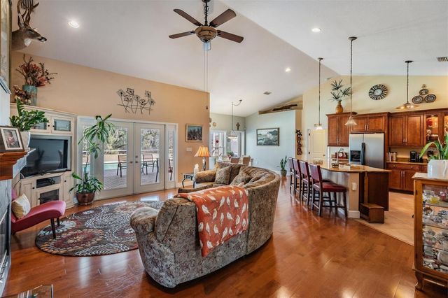 8027 EHREN CUTOFF, Land O Lakes, FL 34639