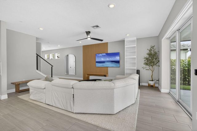 12534 Triumph Lane, Palm Beach Gardens, FL 33412