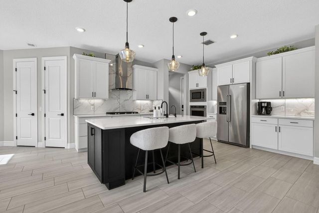 12534 Triumph Lane, Palm Beach Gardens, FL 33412