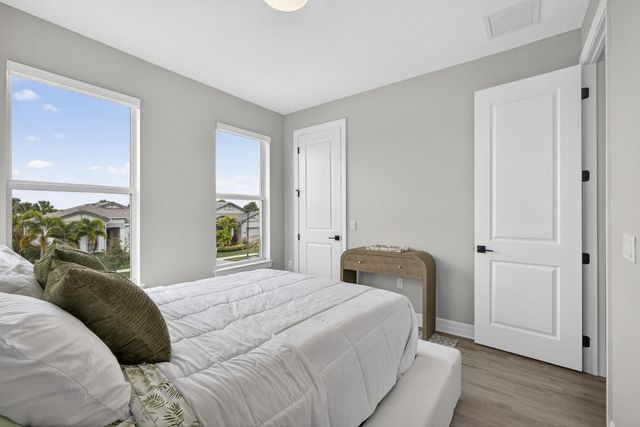 12534 Triumph Lane, Palm Beach Gardens, FL 33412