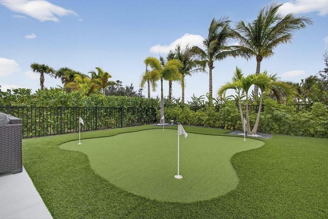 12534 Triumph Lane, Palm Beach Gardens, FL 33412