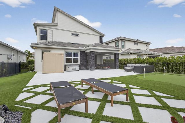 12534 Triumph Lane, Palm Beach Gardens, FL 33412