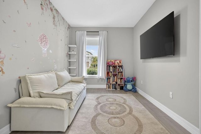 12534 Triumph Lane, Palm Beach Gardens, FL 33412