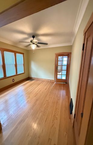 1516 Wesley Avenue, Berwyn, IL 60402