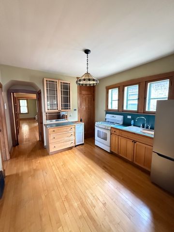 1516 Wesley Avenue, Berwyn, IL 60402