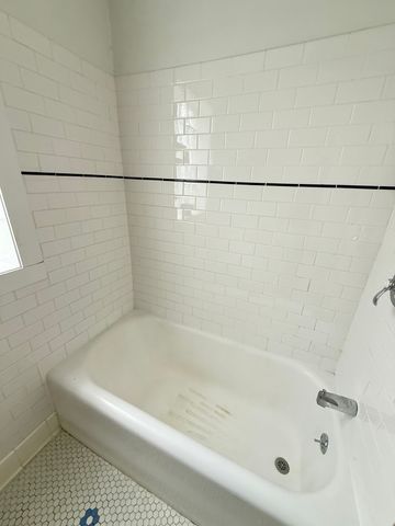 1516 Wesley Avenue, Berwyn, IL 60402