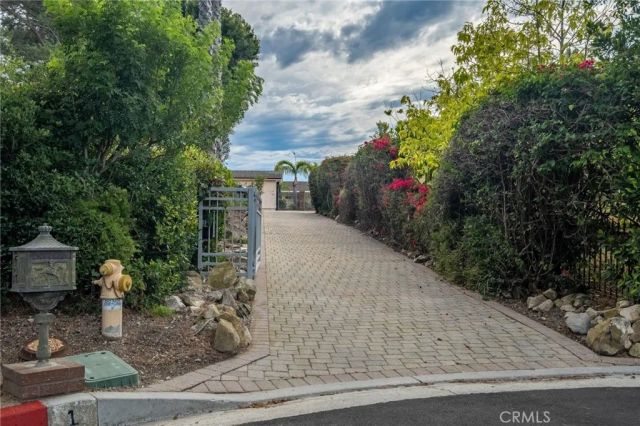 1 Park Place, Rancho Palos Verdes, CA 90275