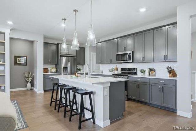 1925 Canyonpoint Lane, Castle Pines, CO 80108