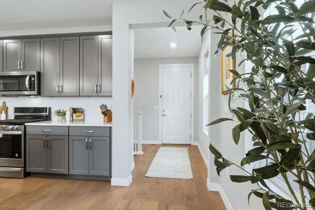 1925 Canyonpoint Lane, Castle Pines, CO 80108