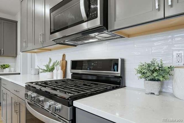 1925 Canyonpoint Lane, Castle Pines, CO 80108