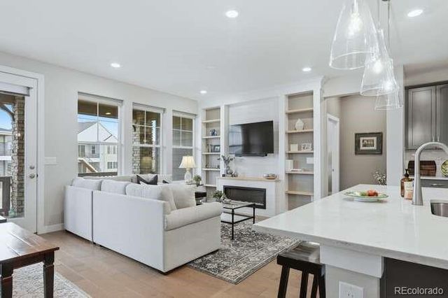 1925 Canyonpoint Lane, Castle Pines, CO 80108