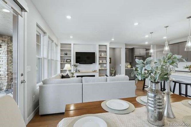 1925 Canyonpoint Lane, Castle Pines, CO 80108