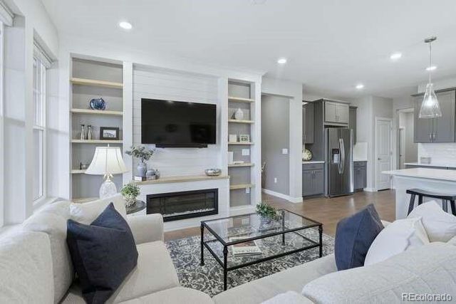 1925 Canyonpoint Lane, Castle Pines, CO 80108