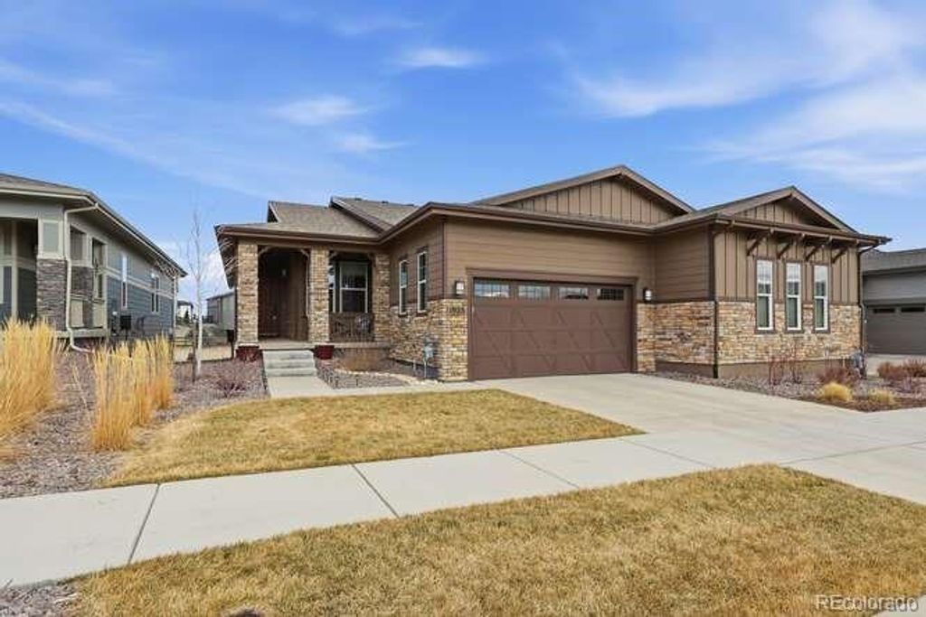 1925 Canyonpoint Lane, Castle Pines, CO 80108