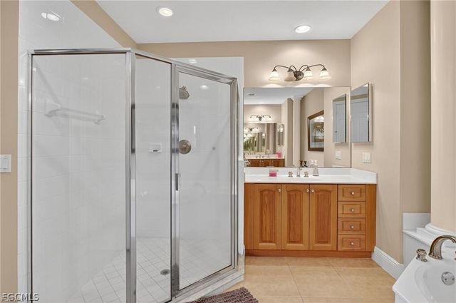 3735 Montreux LN 4, Naples, FL 34114