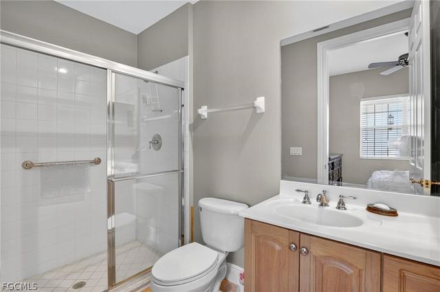 3735 Montreux LN 4, Naples, FL 34114