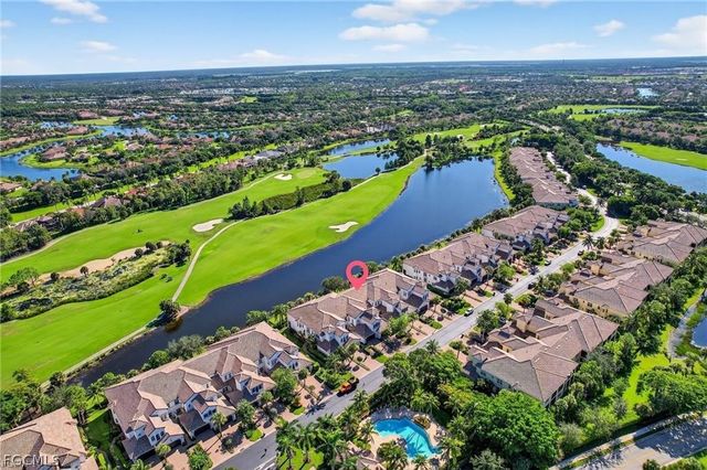 3735 Montreux LN 4, Naples, FL 34114