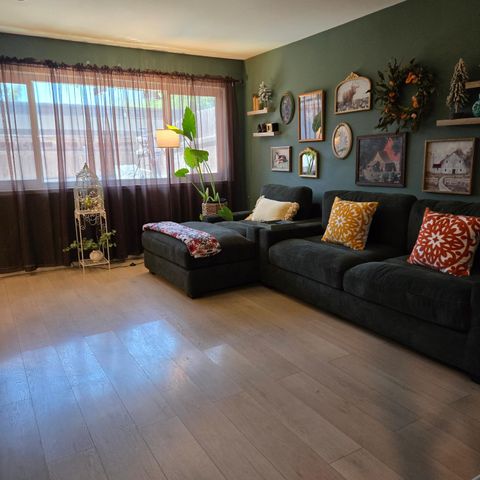 5232 Greenberry Dr, Sacramento, CA 95841