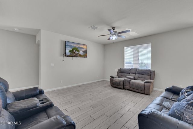 2201 WILLIE MIER Street, El Paso, TX 79911