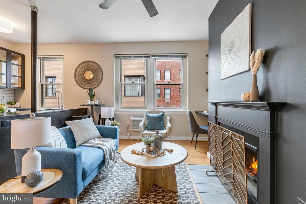 1725 NEW HAMPSHIRE AVE NW #703, Washington, DC 20009