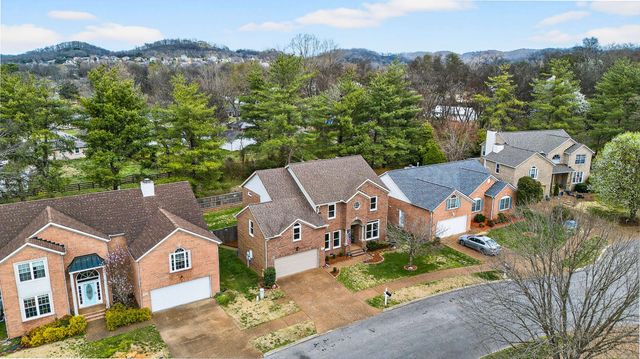 163 Clarendon Cir, Franklin, TN 37069