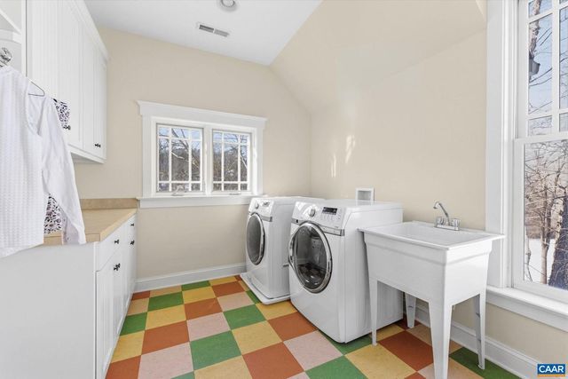 3135 ROCKS FARM CT, Charlottesville, VA 22903