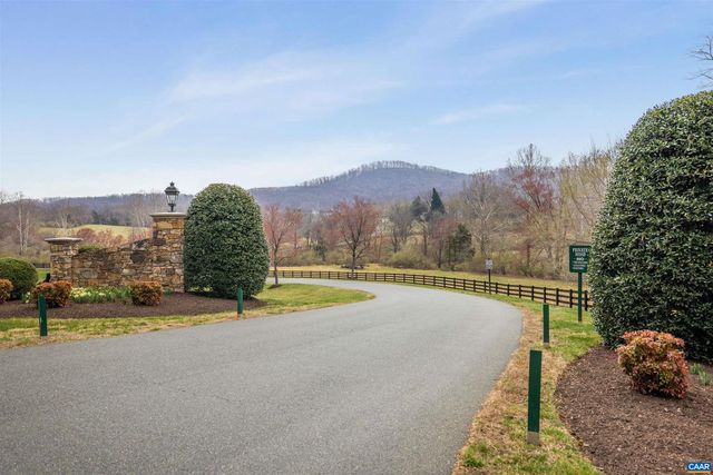 3135 ROCKS FARM CT, Charlottesville, VA 22903