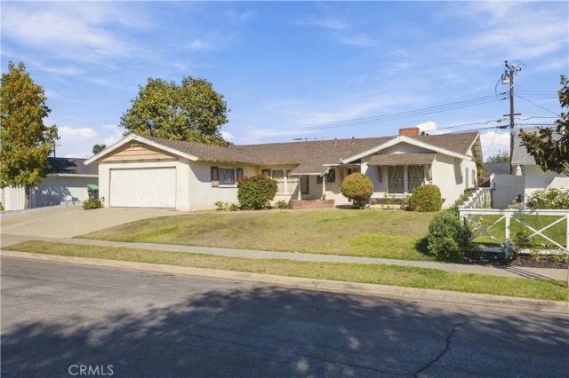 3076 Madeira, Costa Mesa, CA 92626