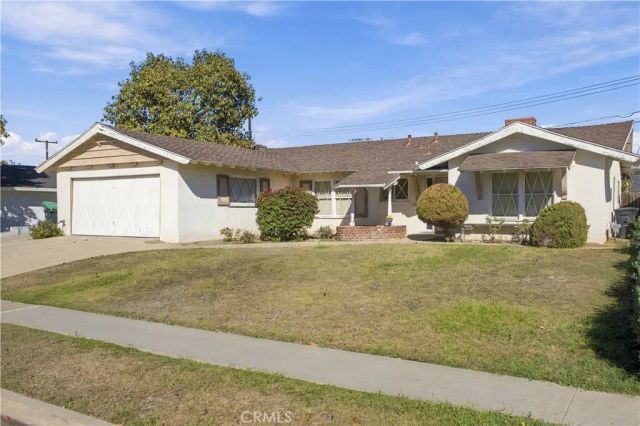 3076 Madeira, Costa Mesa, CA 92626