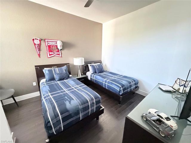 7317 Bristol CIR, Naples, FL 34120