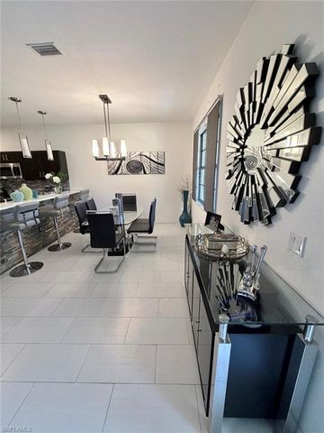 7317 Bristol CIR, Naples, FL 34120