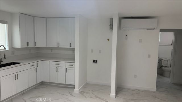 1155 E 81st Street A, Los Angeles, CA 90001