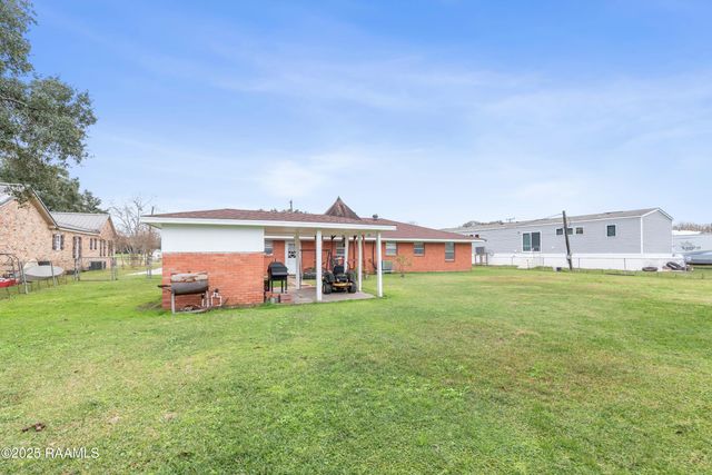 704 Beau Chene, Erath, LA 70533