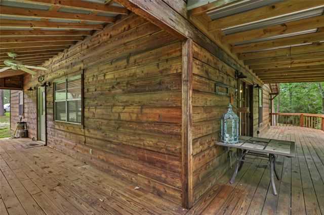 186 County Road 637, Dayton, TX 77535