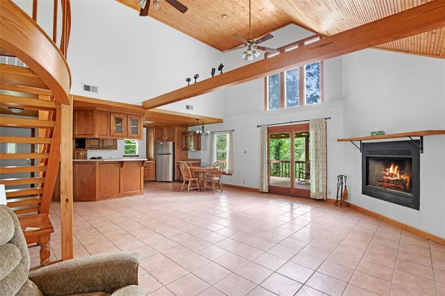 186 County Road 637, Dayton, TX 77535