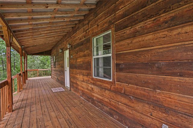 186 County Road 637, Dayton, TX 77535