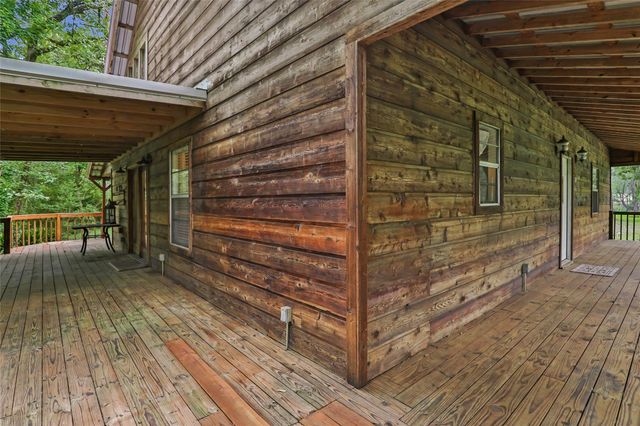 186 County Road 637, Dayton, TX 77535