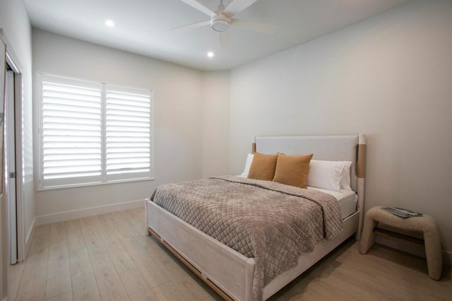 126 Sunset Cove Lane, Palm Beach Gardens, FL 33418