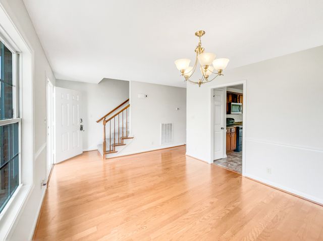 1596 Buchanon Dr, Clarksville, TN 37042