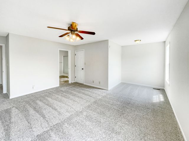 1596 Buchanon Dr, Clarksville, TN 37042