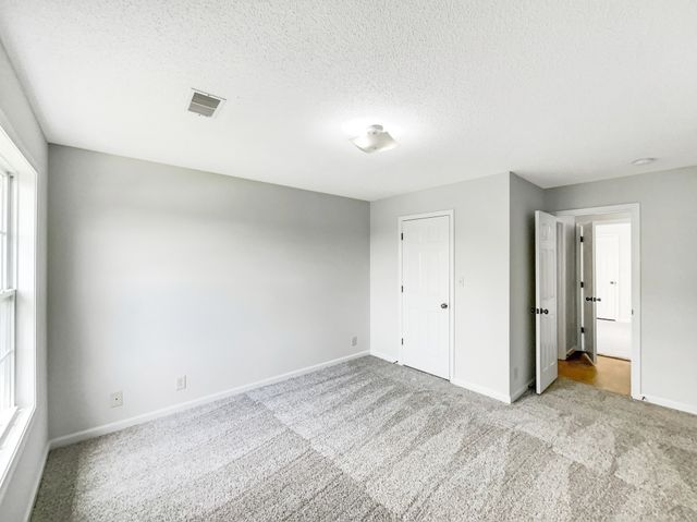 1596 Buchanon Dr, Clarksville, TN 37042